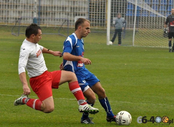 15/75 Stilon Gorzów - Korona Kożuchów 3:2 (1:1)