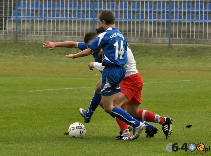 17/75 Stilon Gorzów - Korona Kożuchów 3:2 (1:1)