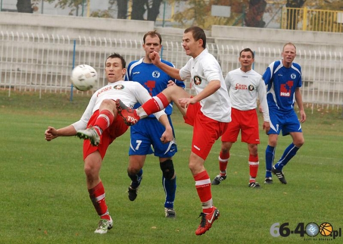 57/75 Stilon Gorzów - Korona Kożuchów 3:2 (1:1)