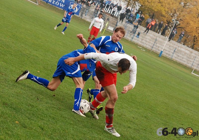 70/75 Stilon Gorzów - Korona Kożuchów 3:2 (1:1)