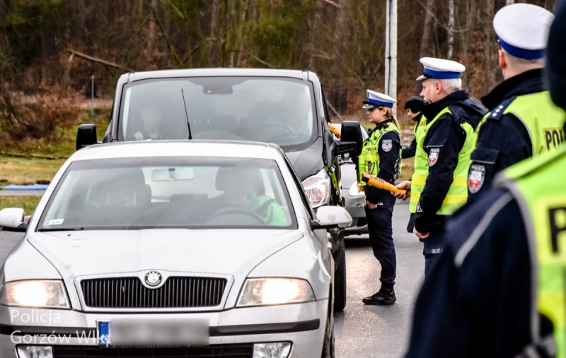 3/8 Kontrole trzeźwości na S3 i MOPie Marwice