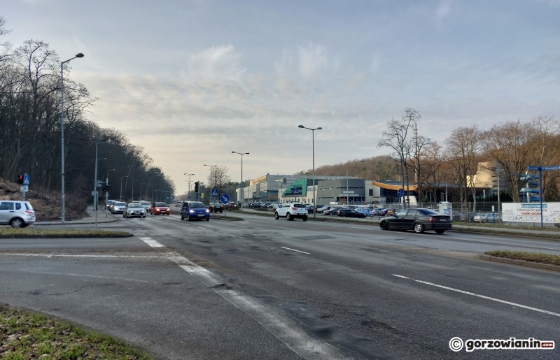 8/10 Ruszyły prace pod budowę ronda przy Słowiance w Gorzowie