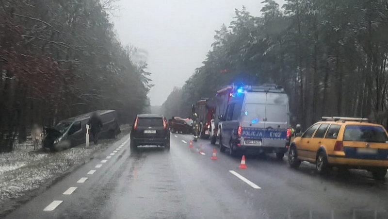 4/5 Zderzenie 3 pojazdów na DK22 koło Gorzowa