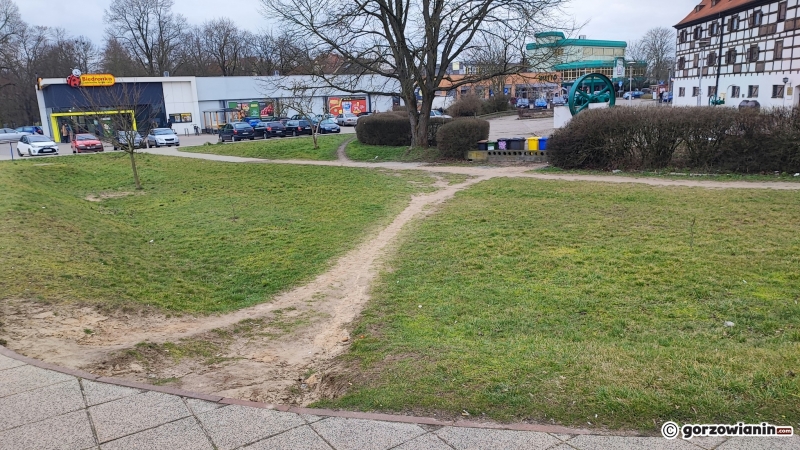 3/4 Skwer przy Spichlerzu zostanie zagospodarowany