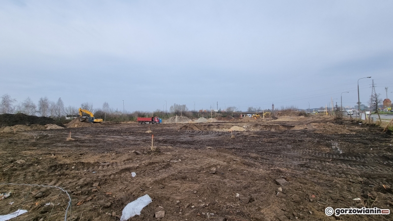 10/12 Budowa stacji paliw na skrzyżowaniu ul. Kasprzaka i Koniawskiej