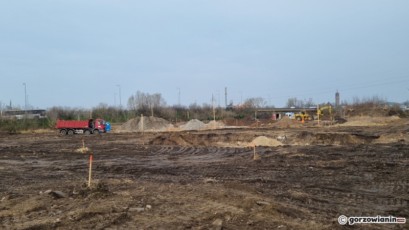 12/12 Budowa stacji paliw na skrzyżowaniu ul. Kasprzaka i Koniawskiej