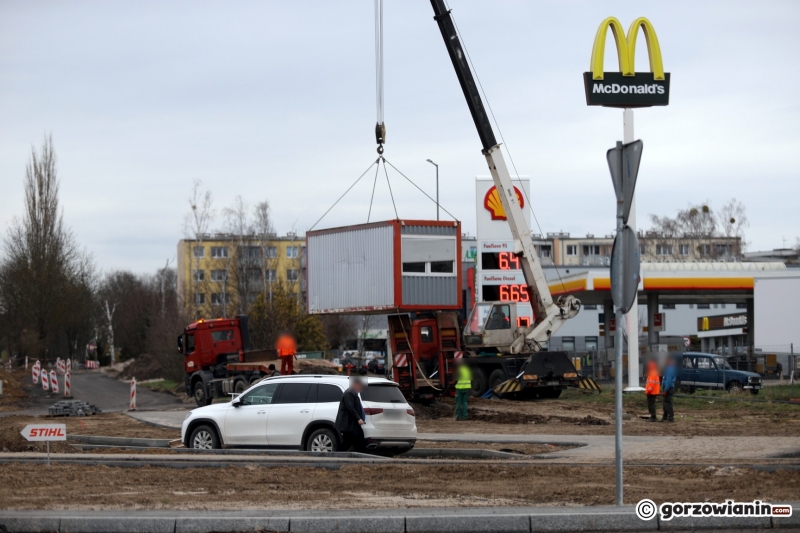 1/10 Wykonawca schodzi z placu budowy DK22