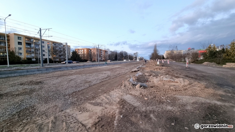 5/10 Wykonawca schodzi z placu budowy DK22