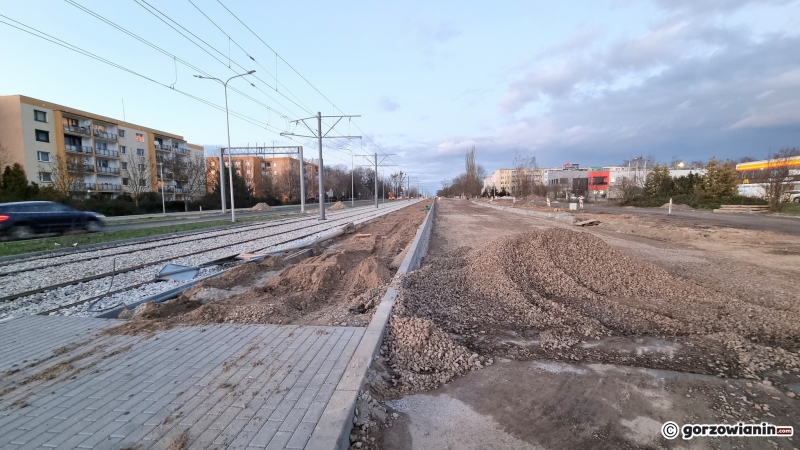 6/10 Wykonawca schodzi z placu budowy DK22