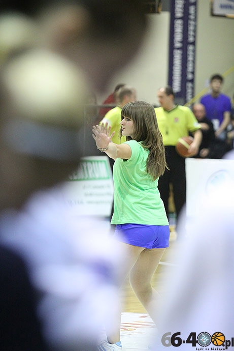 30/46 KSSSE AZS PWSZ Gorzów - Widzew Łódź 69:76