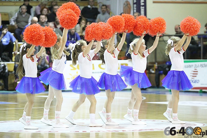 34/46 KSSSE AZS PWSZ Gorzów - Widzew Łódź 69:76