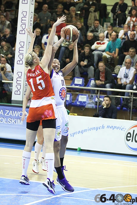 43/46 KSSSE AZS PWSZ Gorzów - Widzew Łódź 69:76