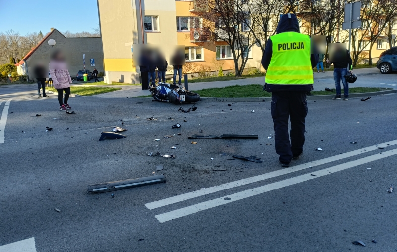 5/5 Zderzenie motocyklisty z citroenem na os. Staszica w Gorzowie