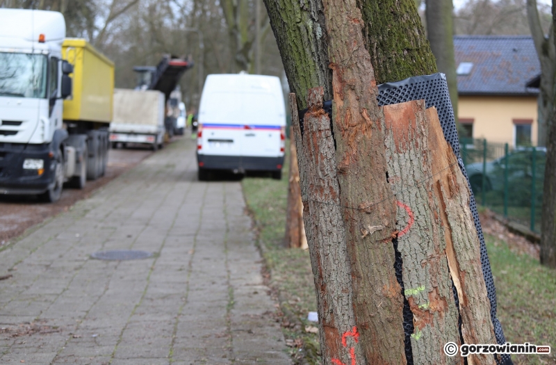 7/7 Zamknięta stara jezdnia ul. Słowiańskiej w Gorzowie. Wykonawca przystąpił do prac
