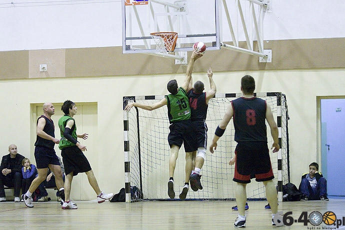 4/25 GLAK: Admirator - 66-400.pl 81:33