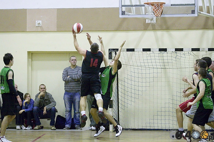 8/25 GLAK: Admirator - 66-400.pl 81:33