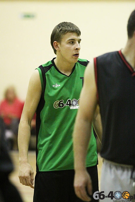 9/25 GLAK: Admirator - 66-400.pl 81:33