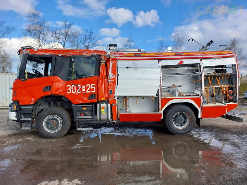 4/9 Rozbity ciężki samochód ratowniczo-gaśniczy z JRG2 w Gorzowie