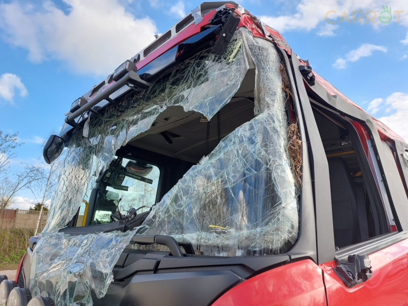 8/9 Rozbity ciężki samochód ratowniczo-gaśniczy z JRG2 w Gorzowie