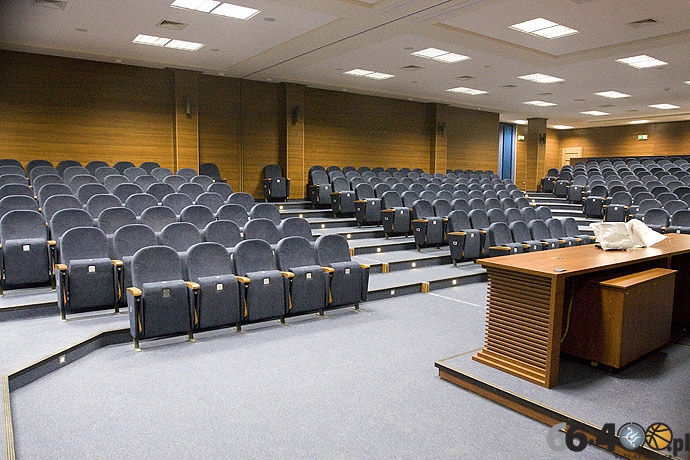 5/29 Gorzów: Była wojskowa stołówka, dziś aula PWSZ