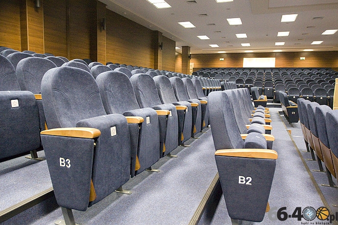 6/29 Gorzów: Była wojskowa stołówka, dziś aula PWSZ