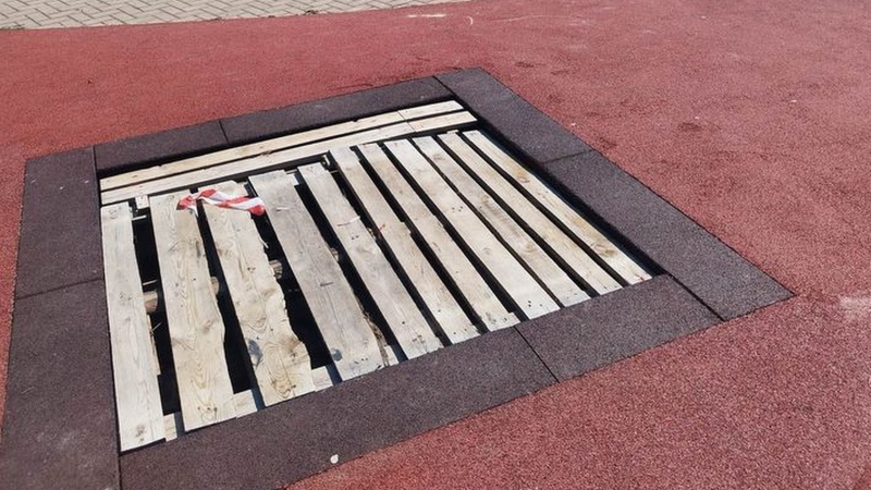 6/7 Zaniedbany plac zabaw przy Filharmonii Gorzowskiej