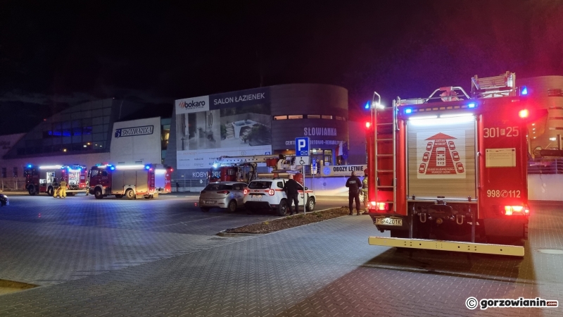 3/8 Akcja straży pożarnej na Słowiance w Gorzowie