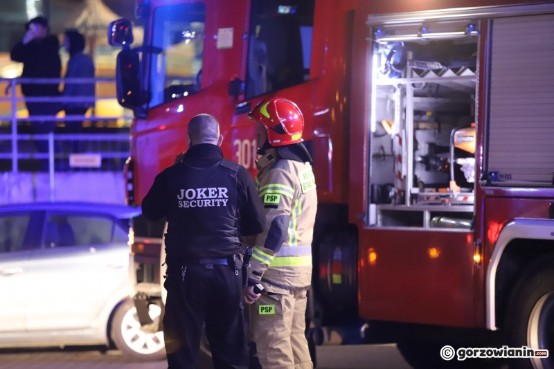 5/8 Akcja straży pożarnej na Słowiance w Gorzowie