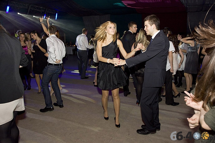 18/24 Gorzów: 2LO - XVI Bal Niepodległościowy