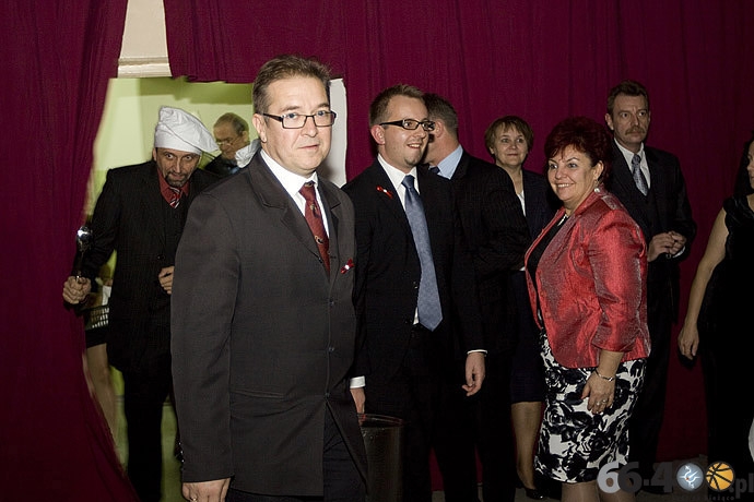 19/24 Gorzów: 2LO - XVI Bal Niepodległościowy