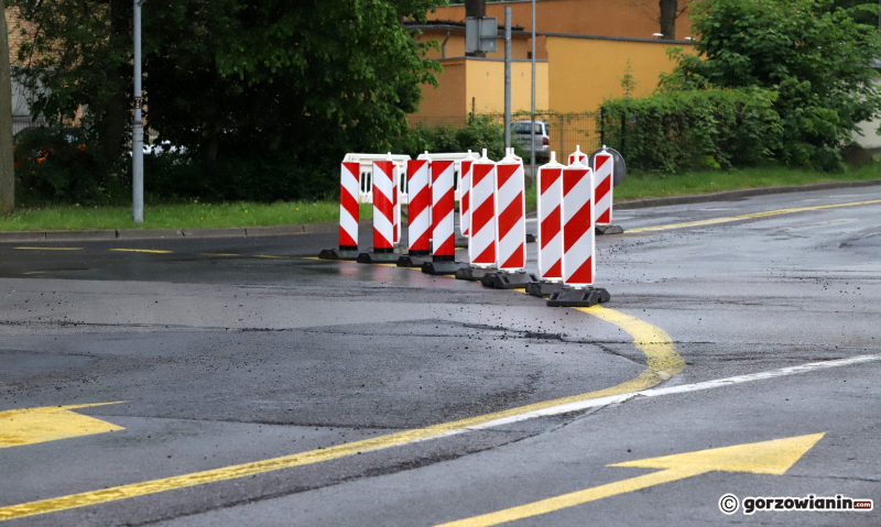 2/8 Nowa organizacja ruchu na skrzyżowaniu Słowiańskiej, Żwirowej, Roosevelta i Kosynierów Gdyńskich