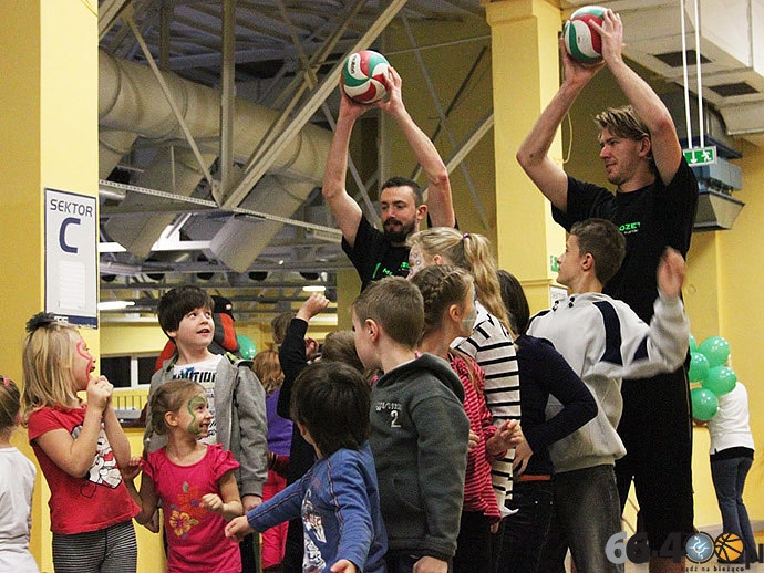 13/25 Akcja Charytatywna dla Karoliny