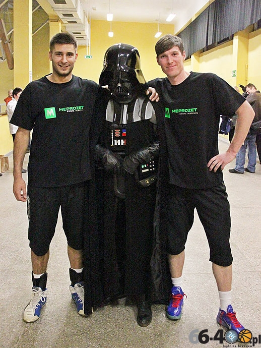 15/25 Akcja Charytatywna dla Karoliny