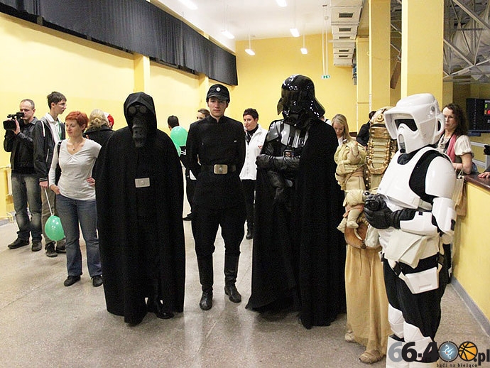 22/25 Akcja Charytatywna dla Karoliny