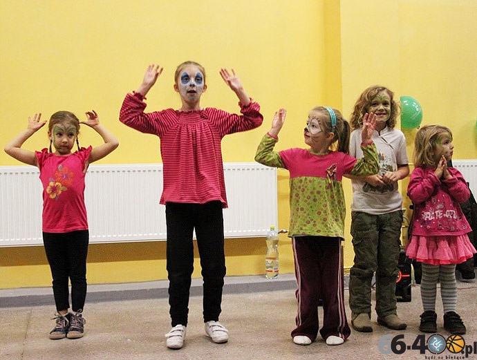 25/25 Akcja Charytatywna dla Karoliny