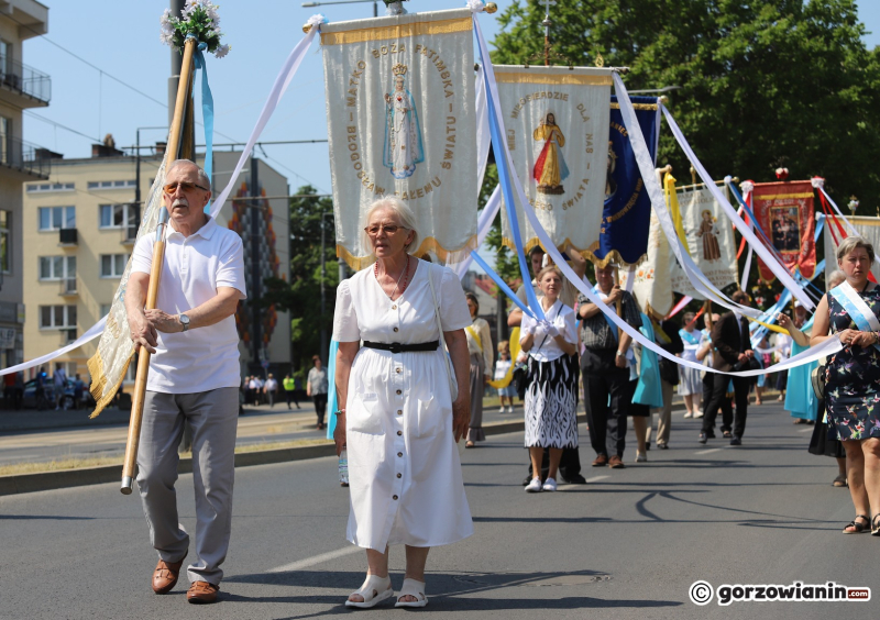 17/21 Boże Ciało w Gorzowie. Procesja Bożego Ciała w Gorzowie