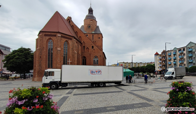 5/5 Budowa sceny Dobry Wieczór Gorzów na Starym Rynku