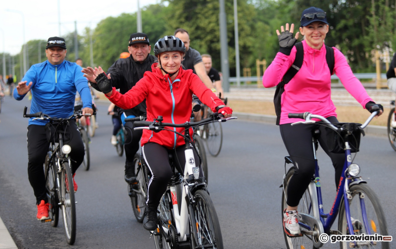 10/31 Masa rowerowa przejechała ulicami Gorzowa