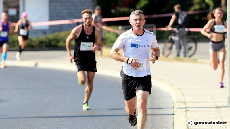 18/36 Gorzowska Nadwarciańska Dycha. Biegacze opanowali ulice Gorzowa