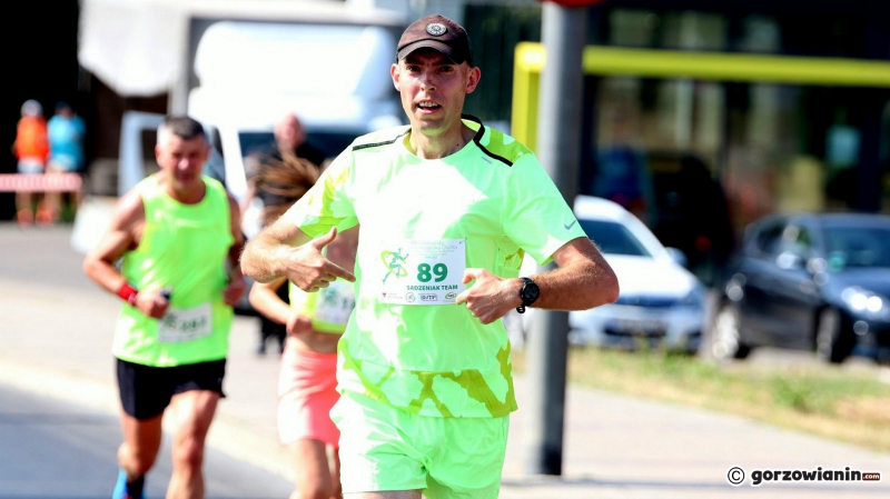 25/36 Gorzowska Nadwarciańska Dycha. Biegacze opanowali ulice Gorzowa