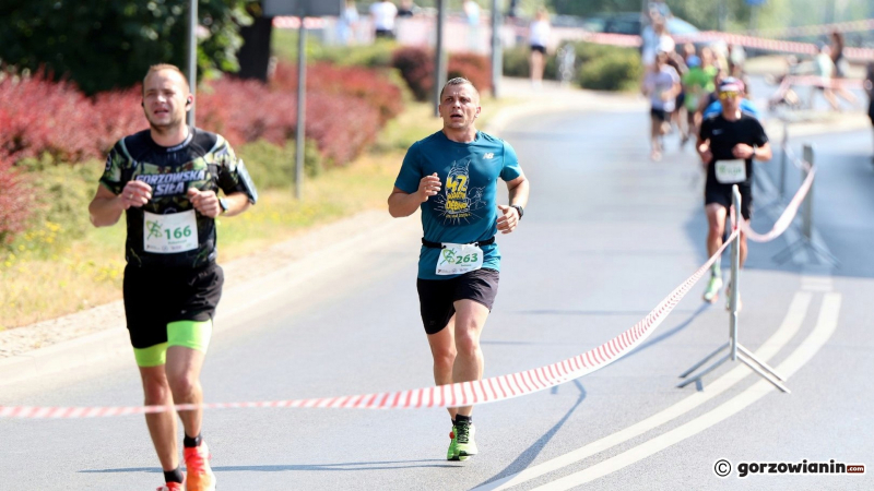 28/36 Gorzowska Nadwarciańska Dycha. Biegacze opanowali ulice Gorzowa