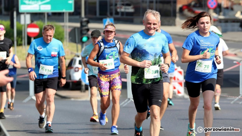 31/36 Gorzowska Nadwarciańska Dycha. Biegacze opanowali ulice Gorzowa