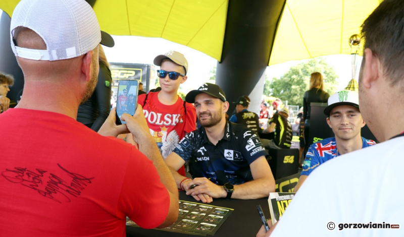 15/21 Sesja autografów przed Speedway Grand Prix w Gorzowie