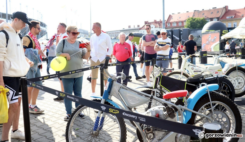 19/21 Sesja autografów przed Speedway Grand Prix w Gorzowie