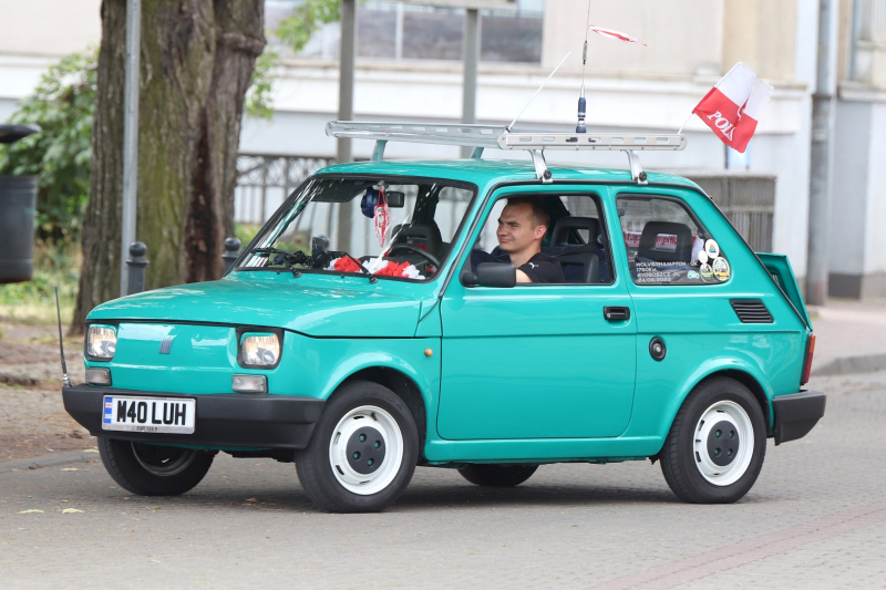 7/20 Kultowe Fiaty 126p zjechały do Gorzowa 