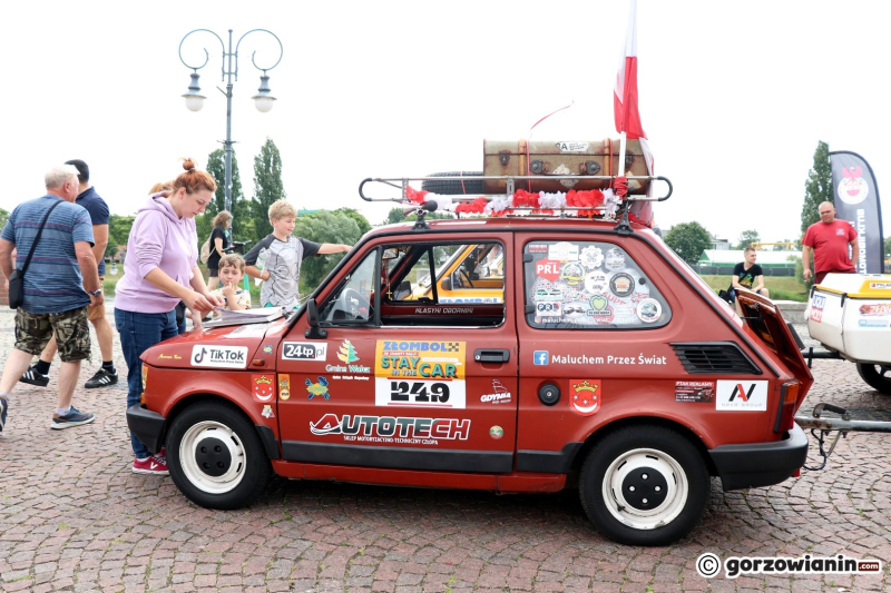 14/20 Kultowe Fiaty 126p zjechały do Gorzowa 