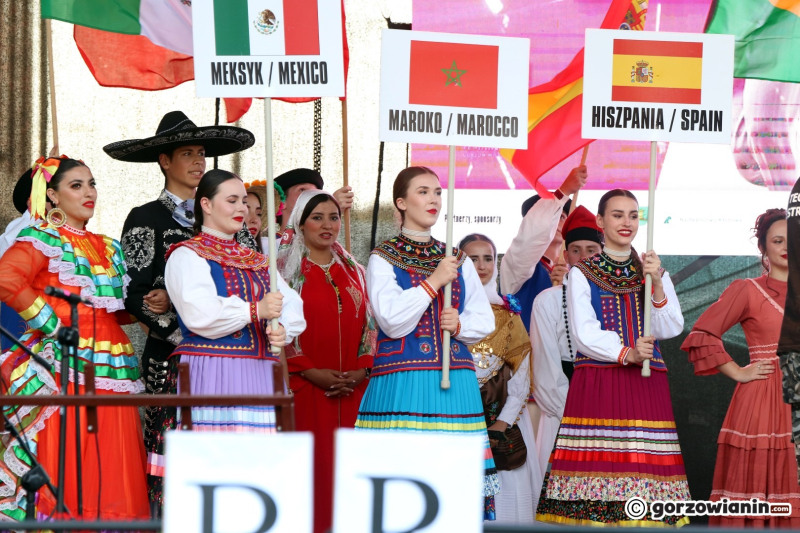 12/61 Koncert otwarcia 27. Festiwalu Tańca Folk Przystań w Gorzowie