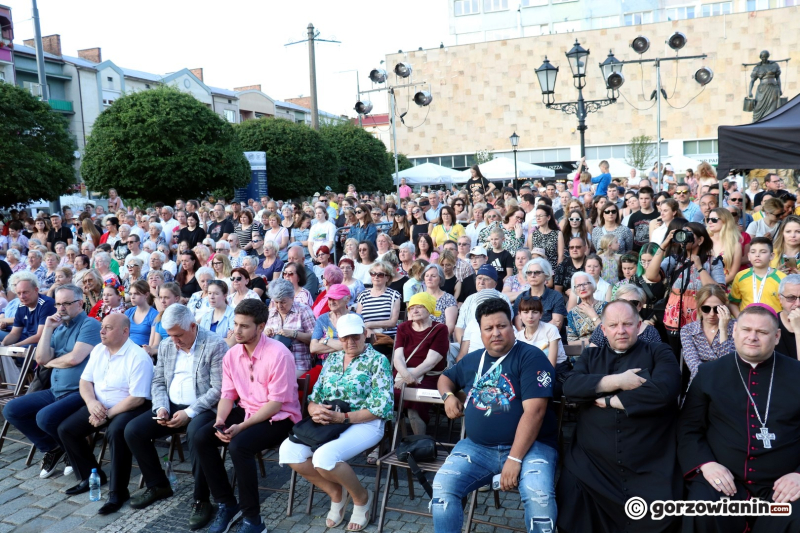 20/61 Koncert otwarcia 27. Festiwalu Tańca Folk Przystań w Gorzowie