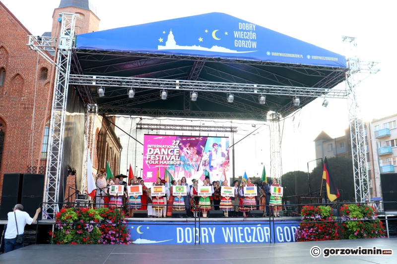 21/61 Koncert otwarcia 27. Festiwalu Tańca Folk Przystań w Gorzowie