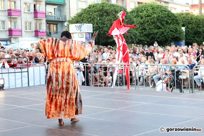 42/61 Koncert otwarcia 27. Festiwalu Tańca Folk Przystań w Gorzowie